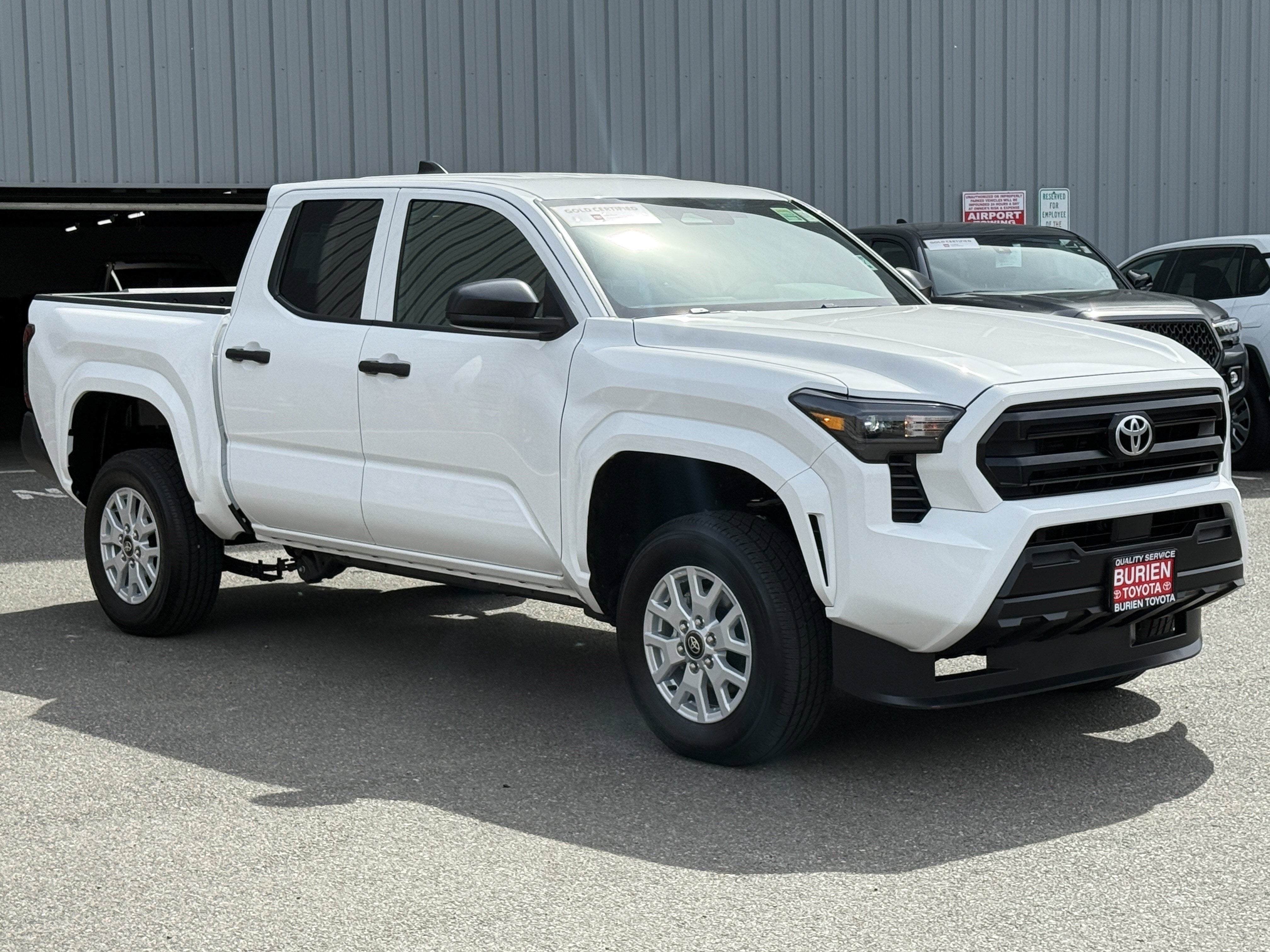 2025 Toyota Tacoma 4WD SR
