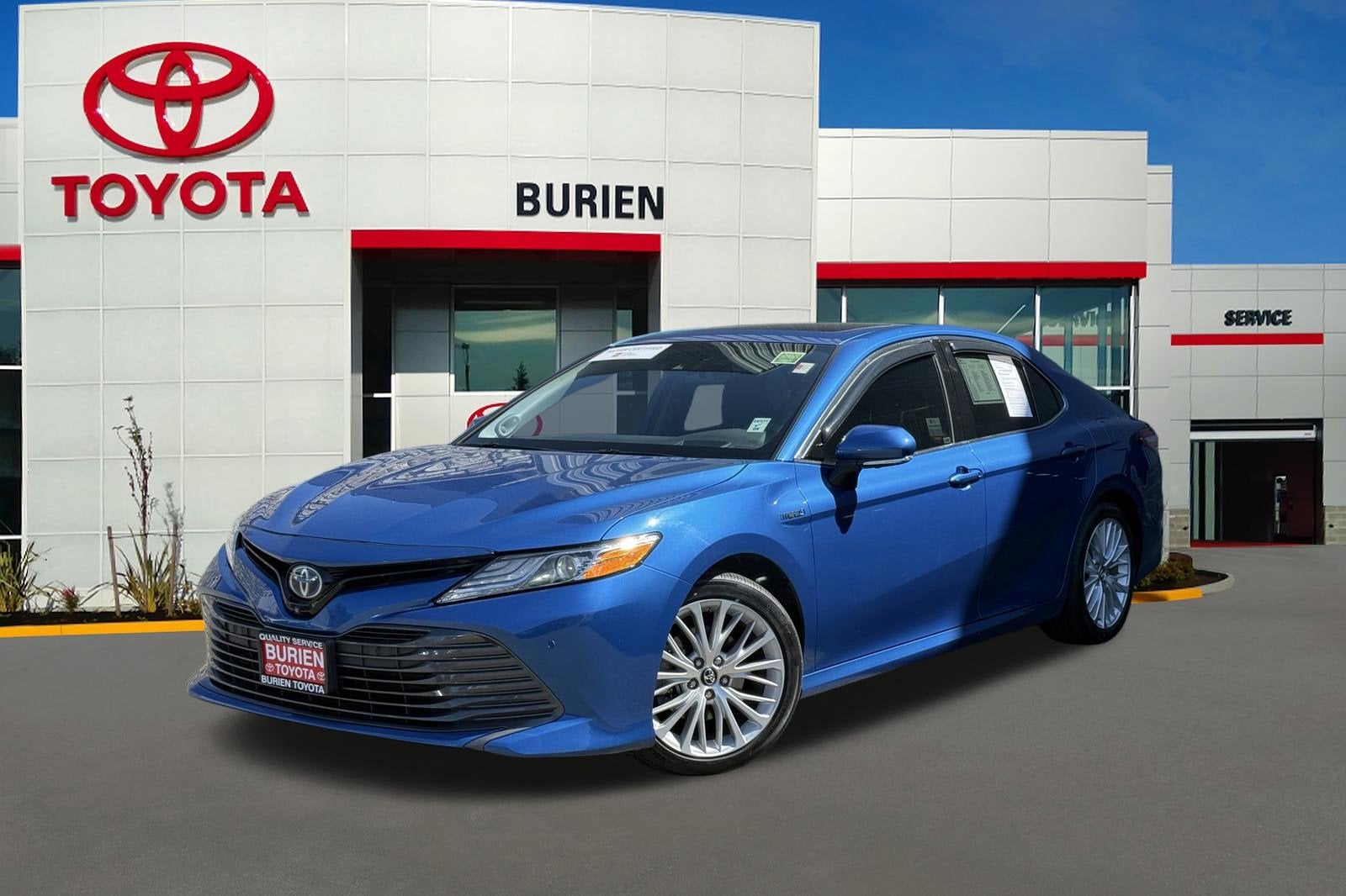 2019 Toyota Camry Hybrid XLE
