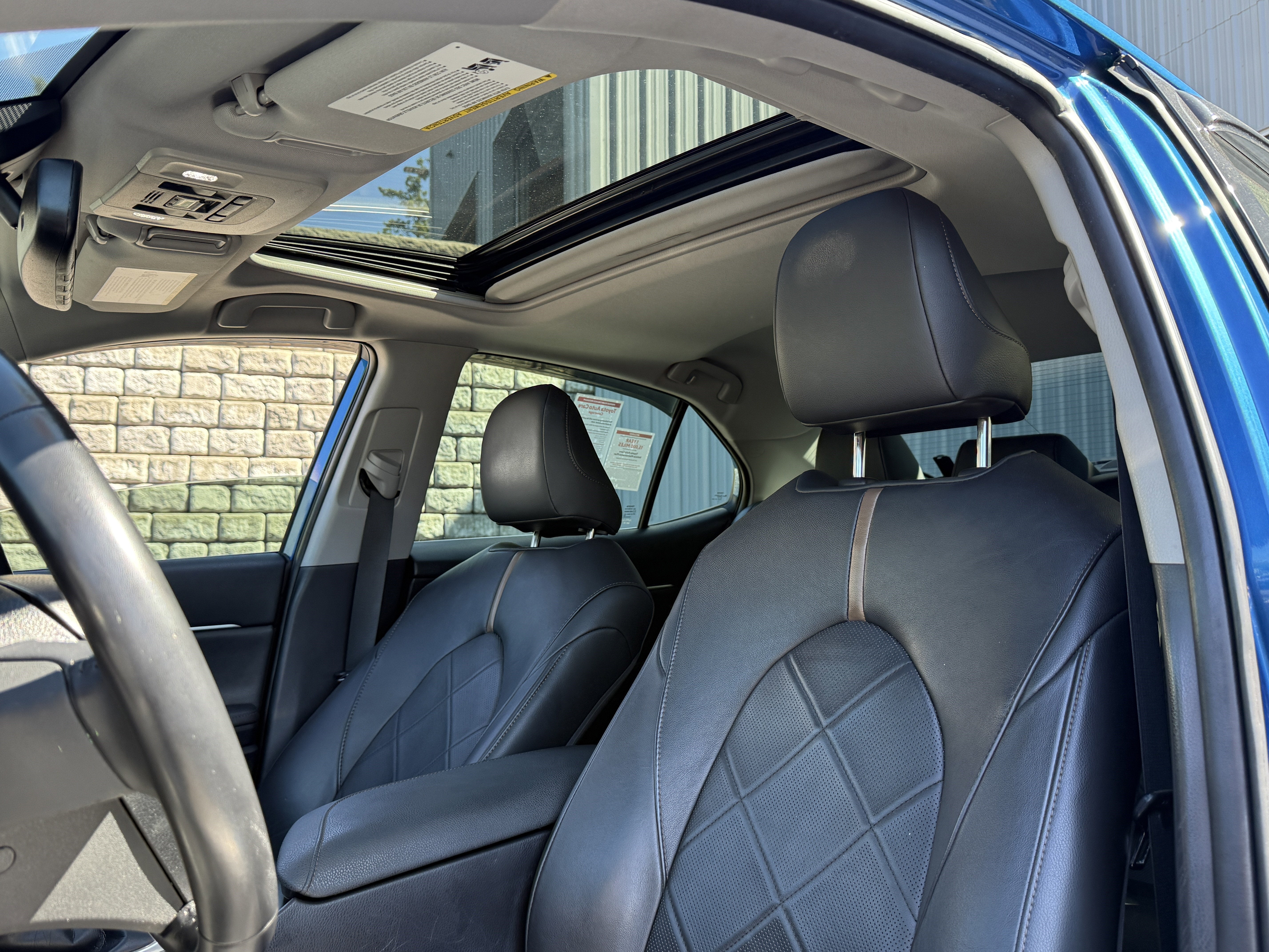 2019 Toyota Camry Hybrid XLE