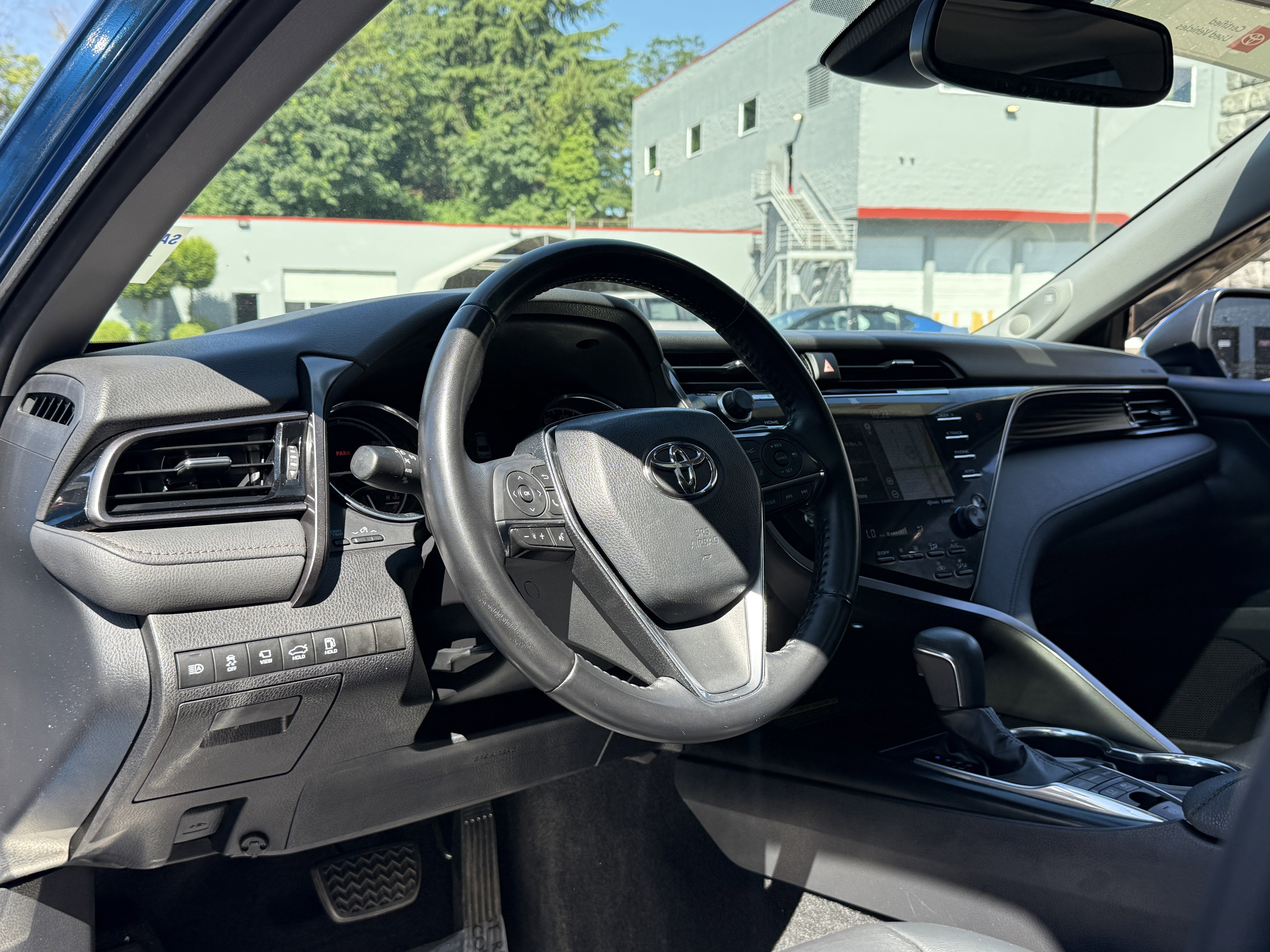 2019 Toyota Camry Hybrid XLE