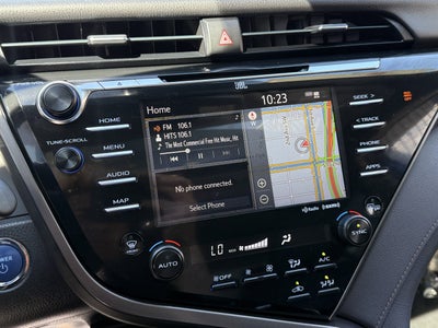 2019 Toyota Camry Hybrid XLE