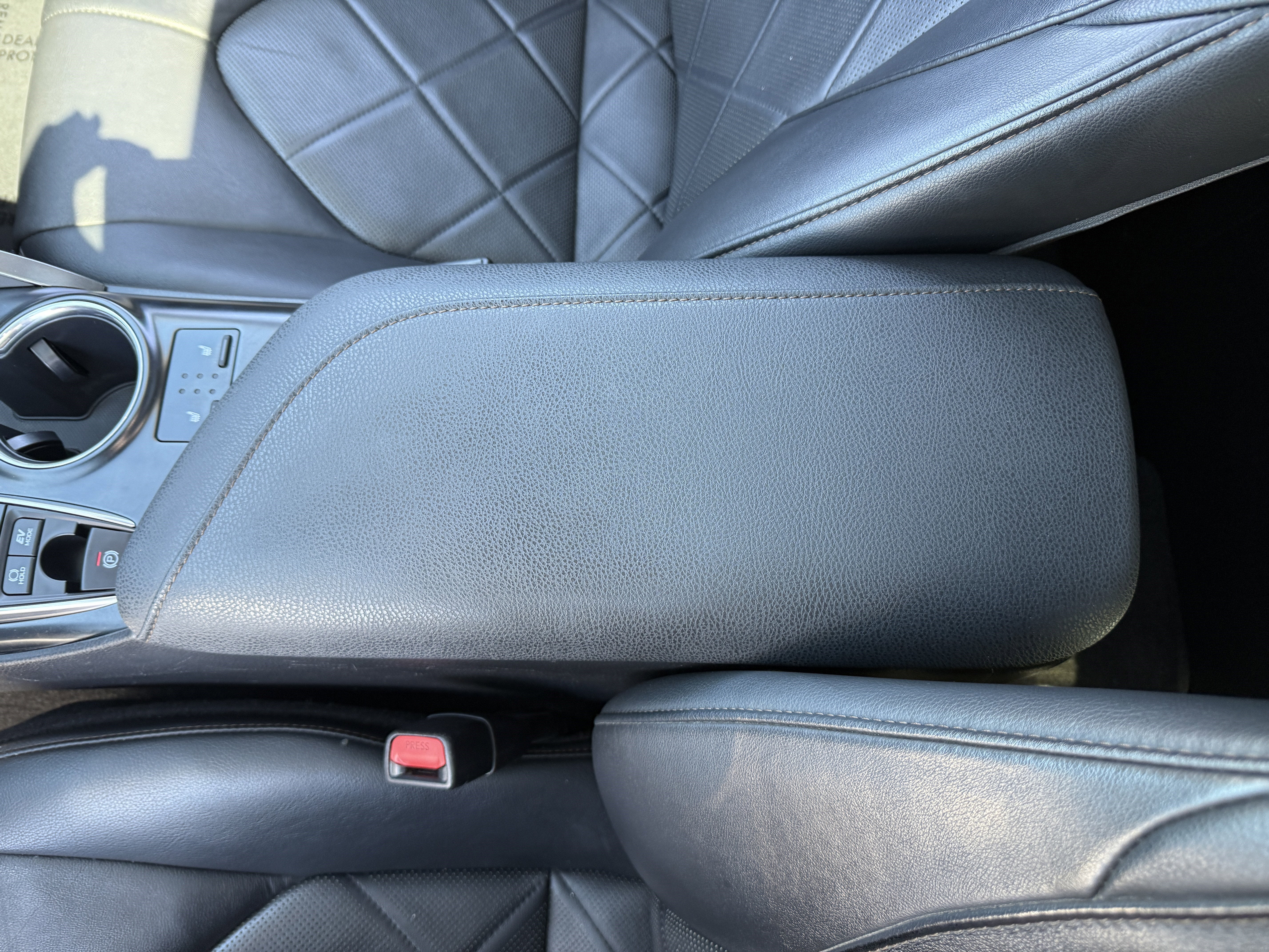 2019 Toyota Camry Hybrid XLE