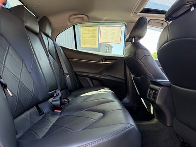 2019 Toyota Camry Hybrid XLE