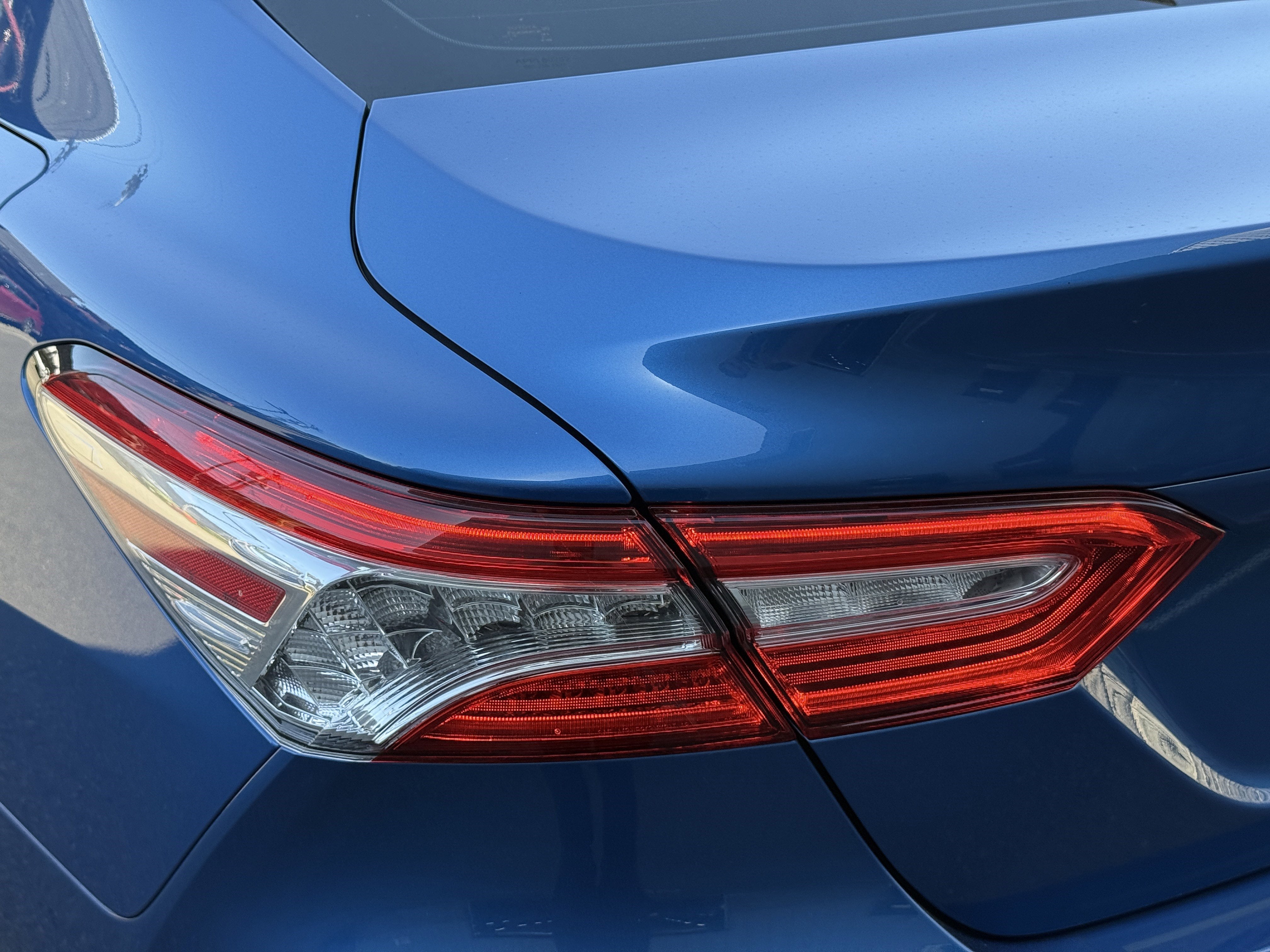 2019 Toyota Camry Hybrid XLE