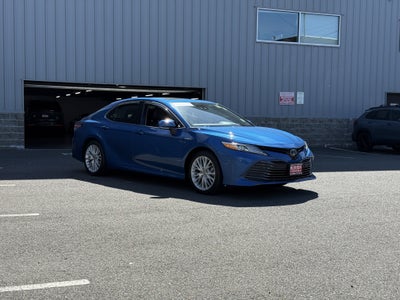 2019 Toyota Camry Hybrid XLE
