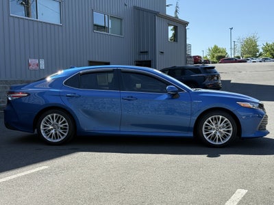 2019 Toyota Camry Hybrid XLE