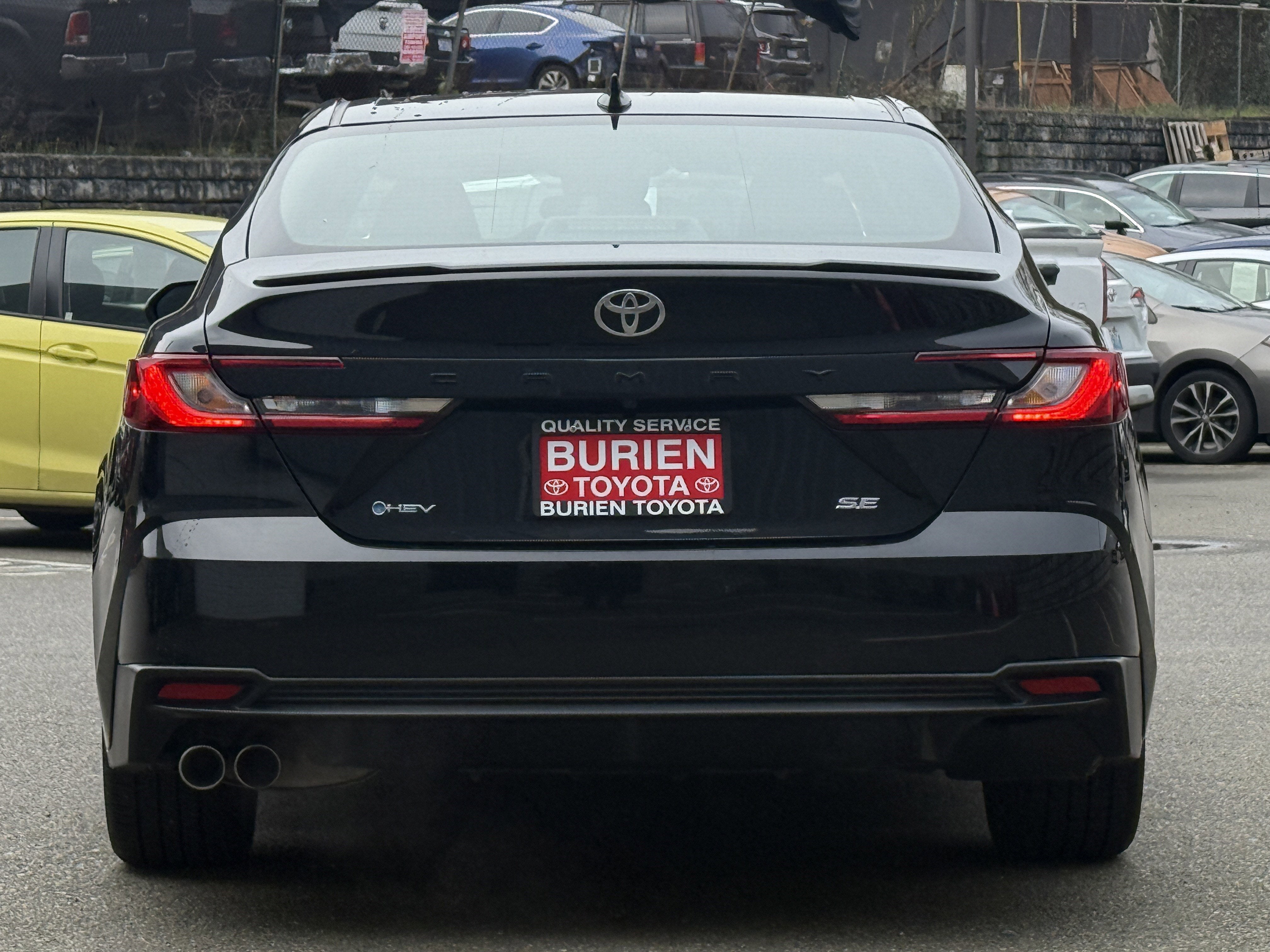 2025 Toyota Camry SE