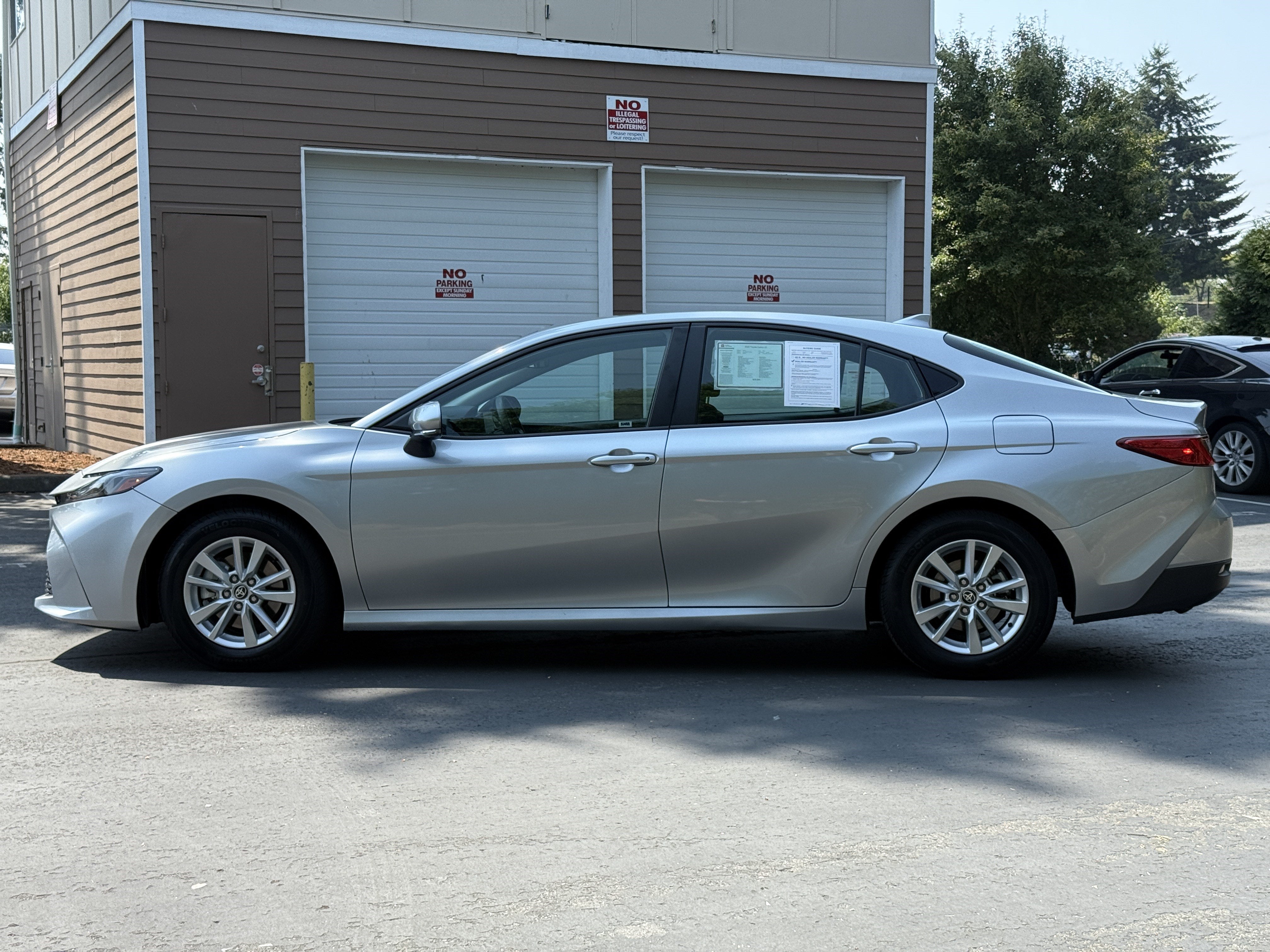 2025 Toyota Camry LE