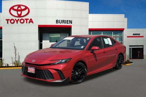 2025 Toyota Camry SE