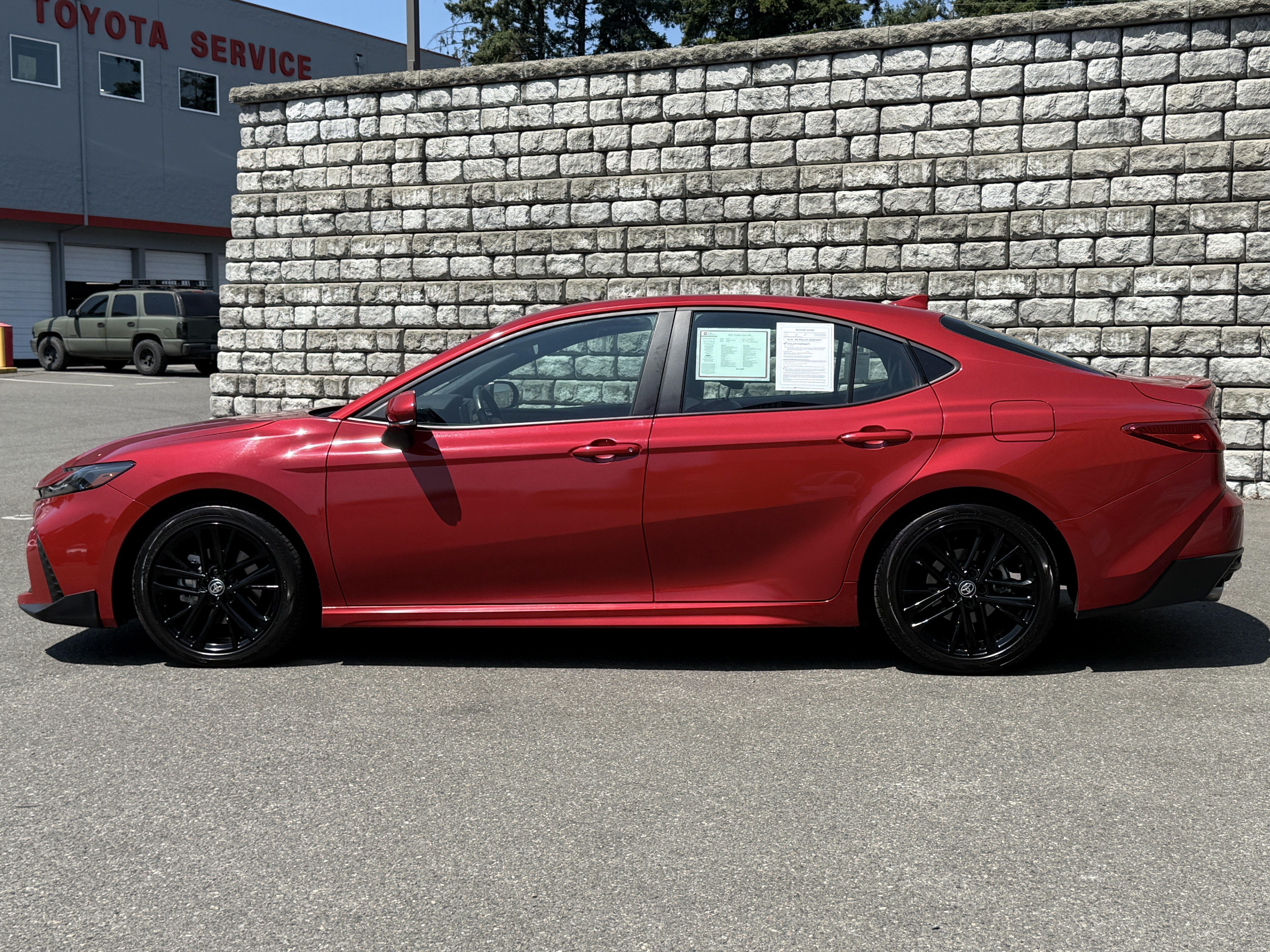 2025 Toyota Camry SE