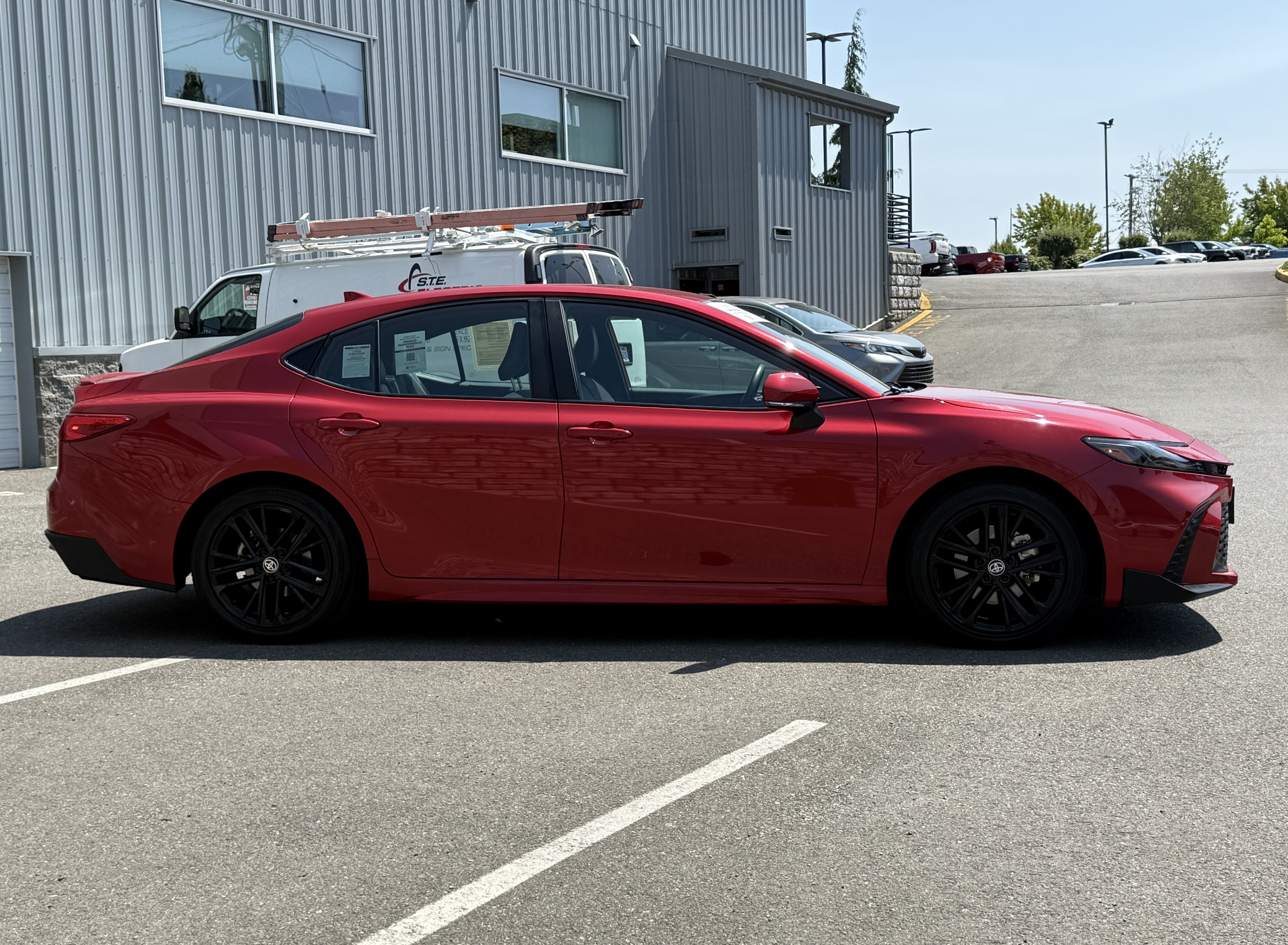 2025 Toyota Camry SE