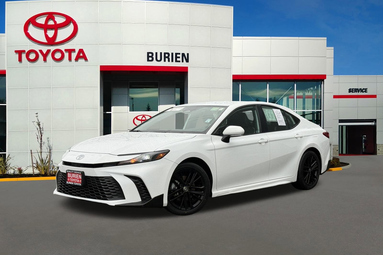 2025 Toyota Camry SE