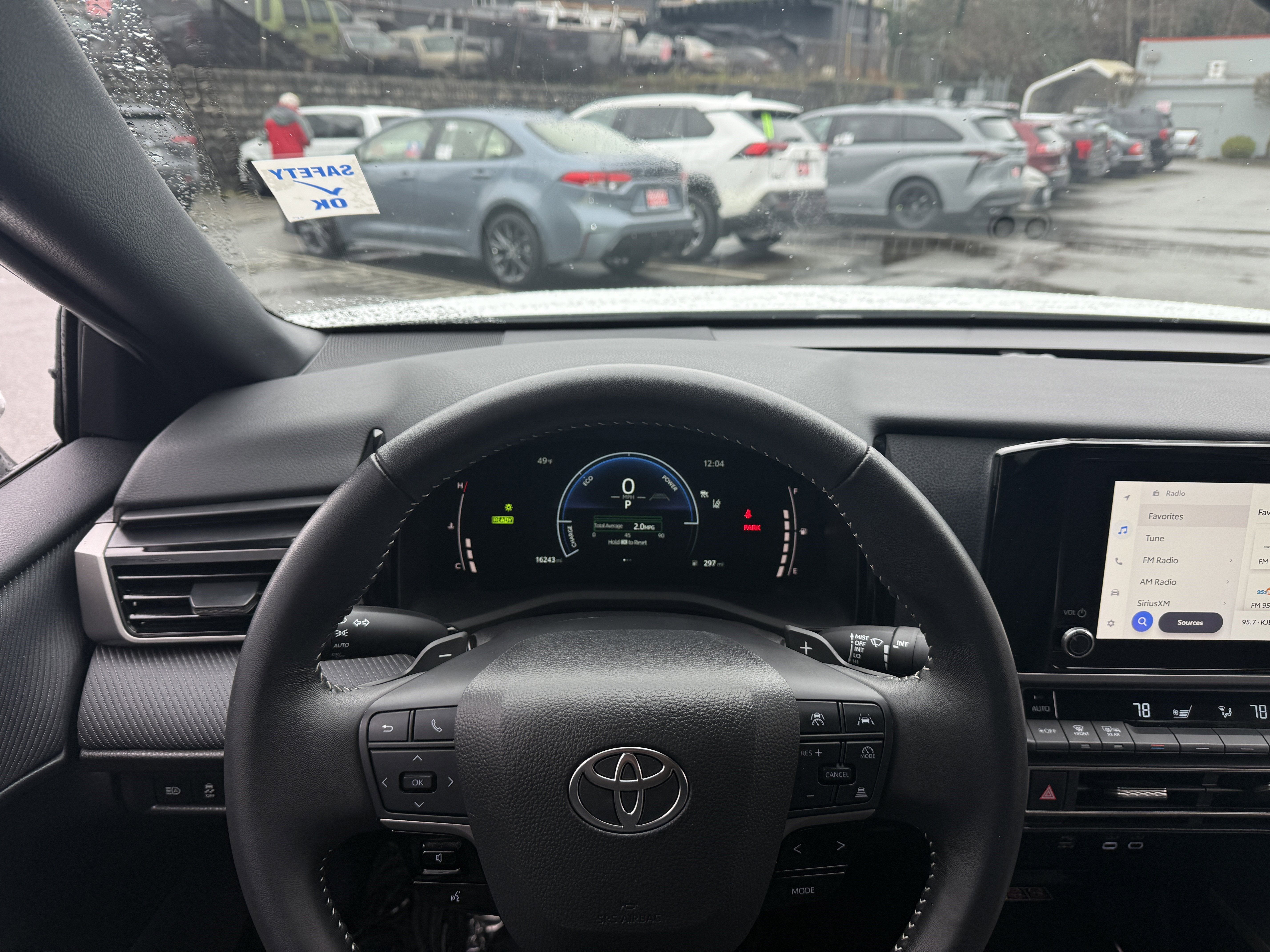 2025 Toyota Camry SE