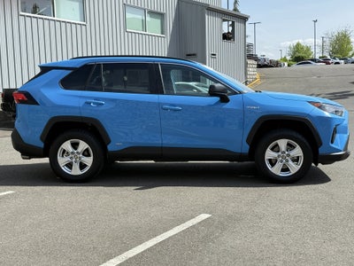 2021 Toyota RAV4 LE