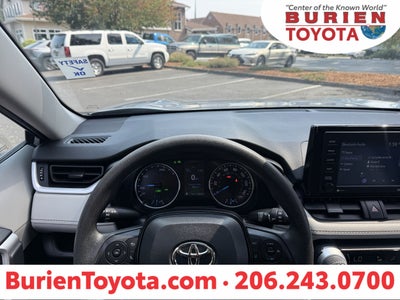 2022 Toyota RAV4 XLE
