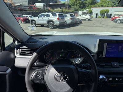 2025 Toyota RAV4 XLE