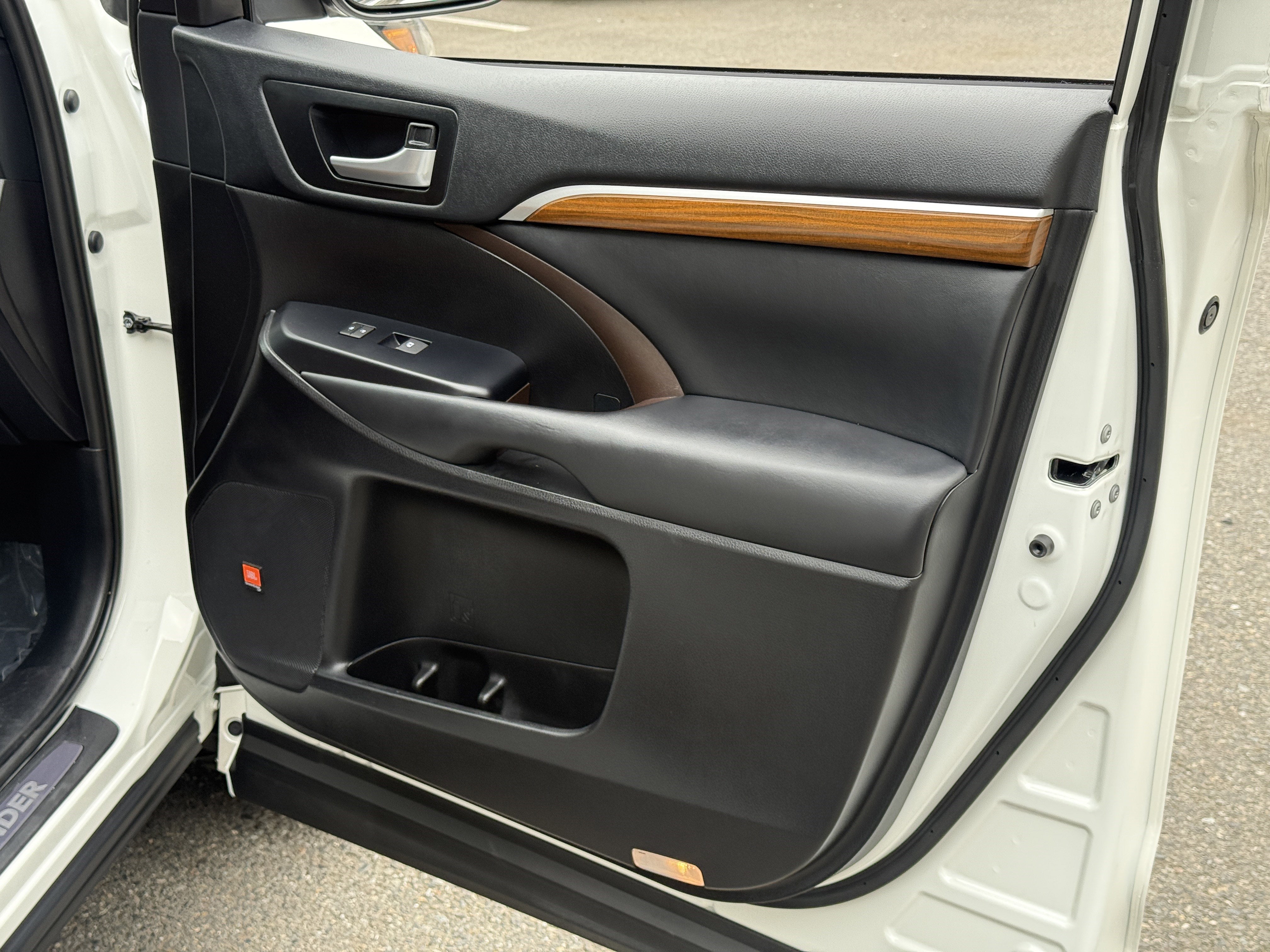 2019 Toyota Highlander Limited Platinum