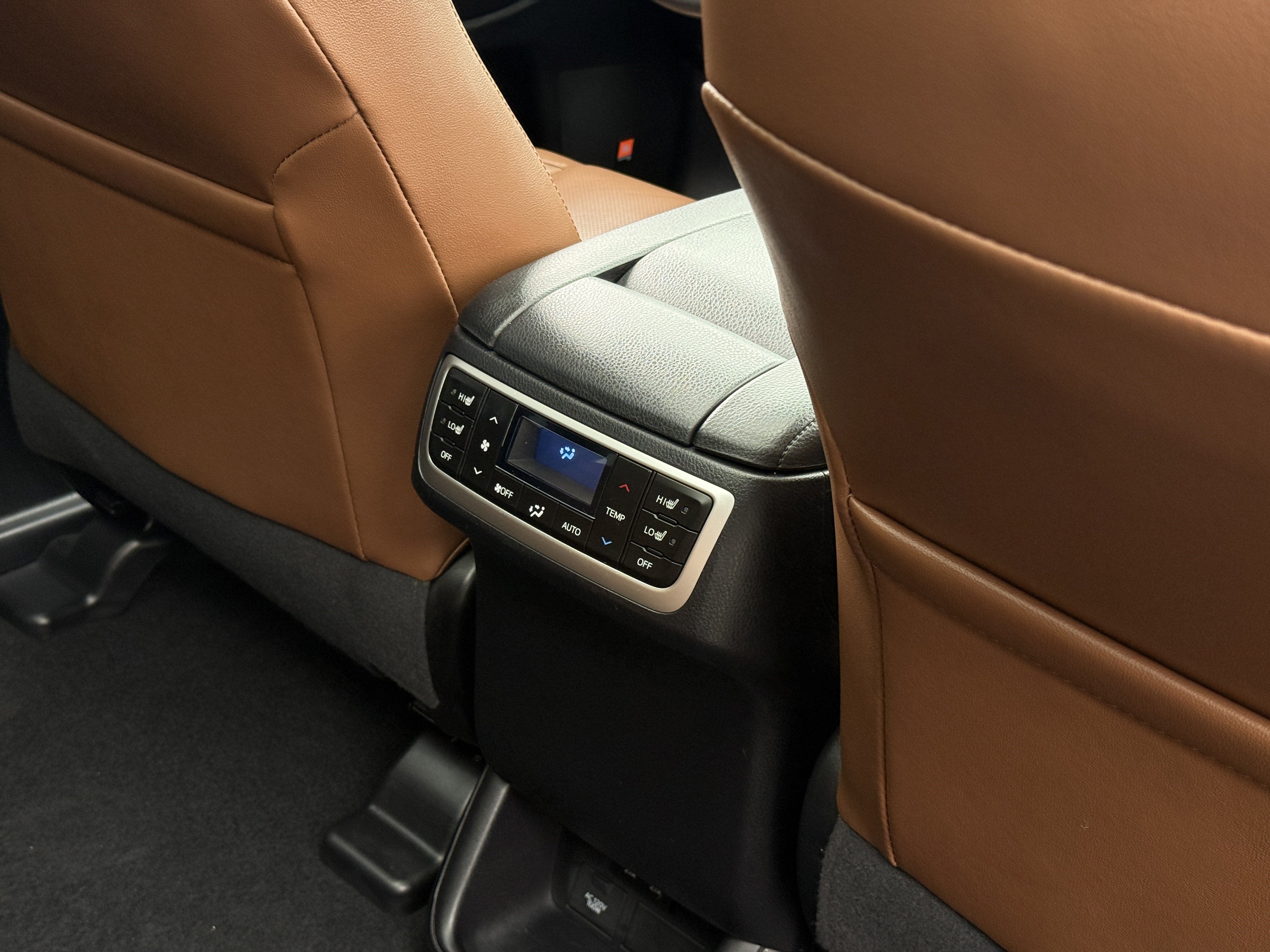 2019 Toyota Highlander Limited Platinum