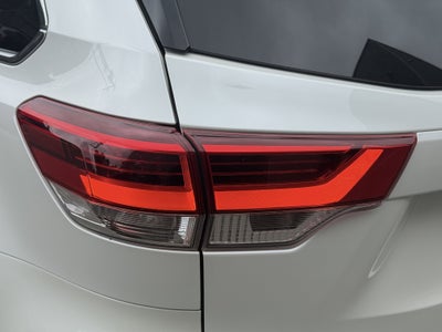 2019 Toyota Highlander Limited Platinum