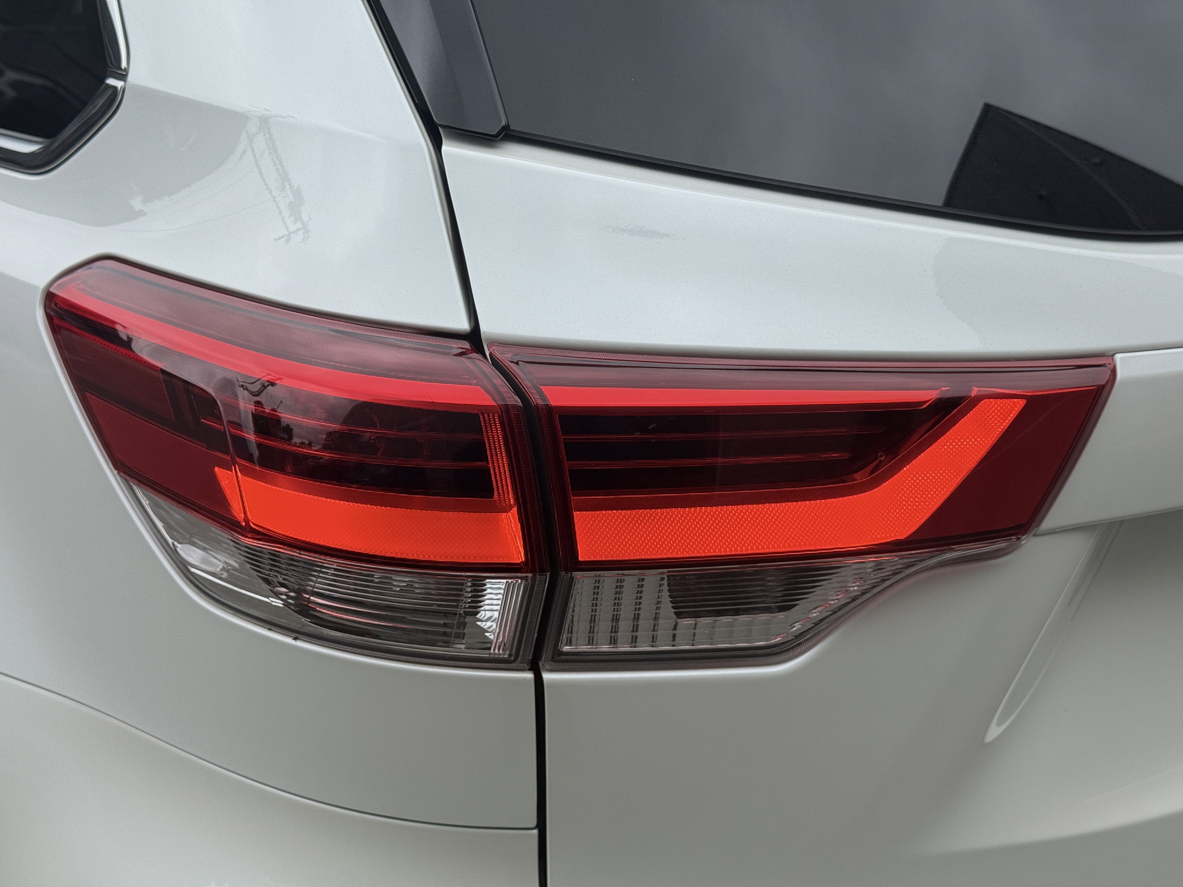 2019 Toyota Highlander Limited Platinum