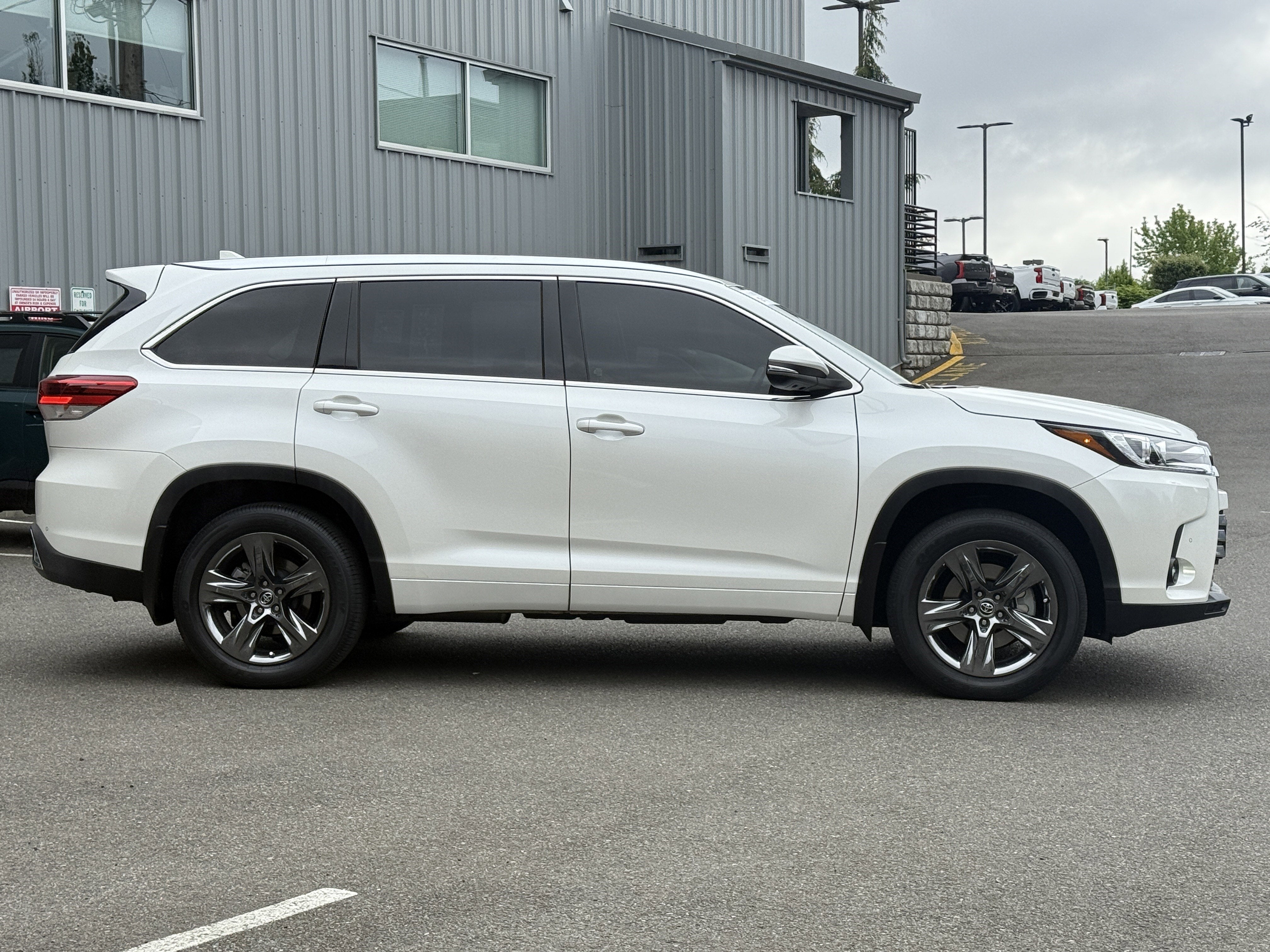 2019 Toyota Highlander Limited Platinum