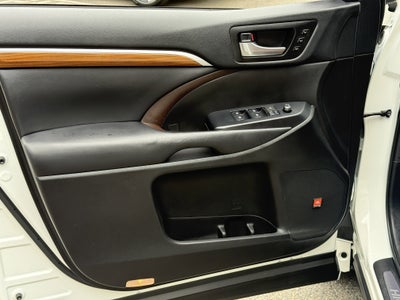 2019 Toyota Highlander Limited Platinum