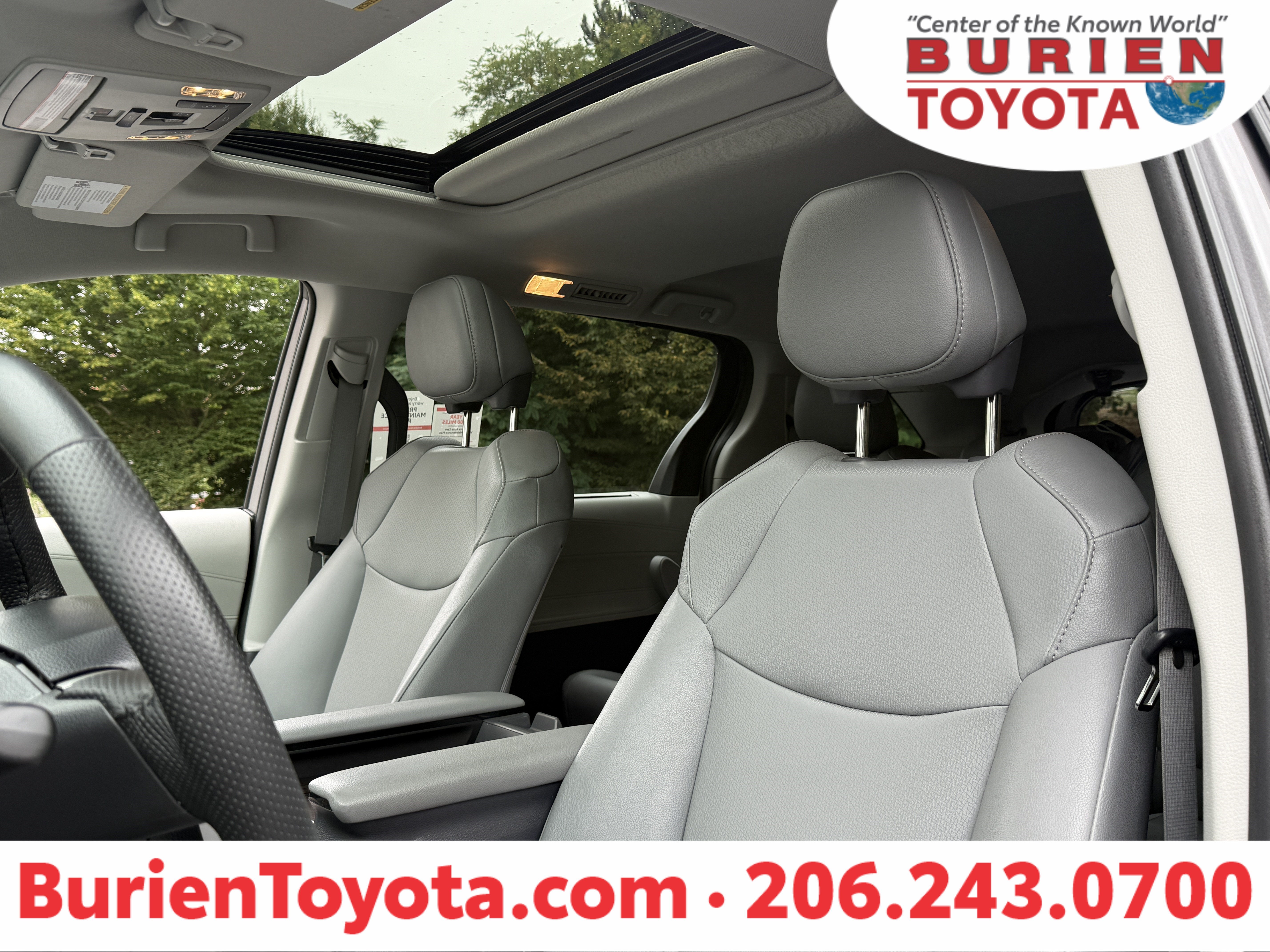 2023 Toyota Sienna XLE 8-Passenger