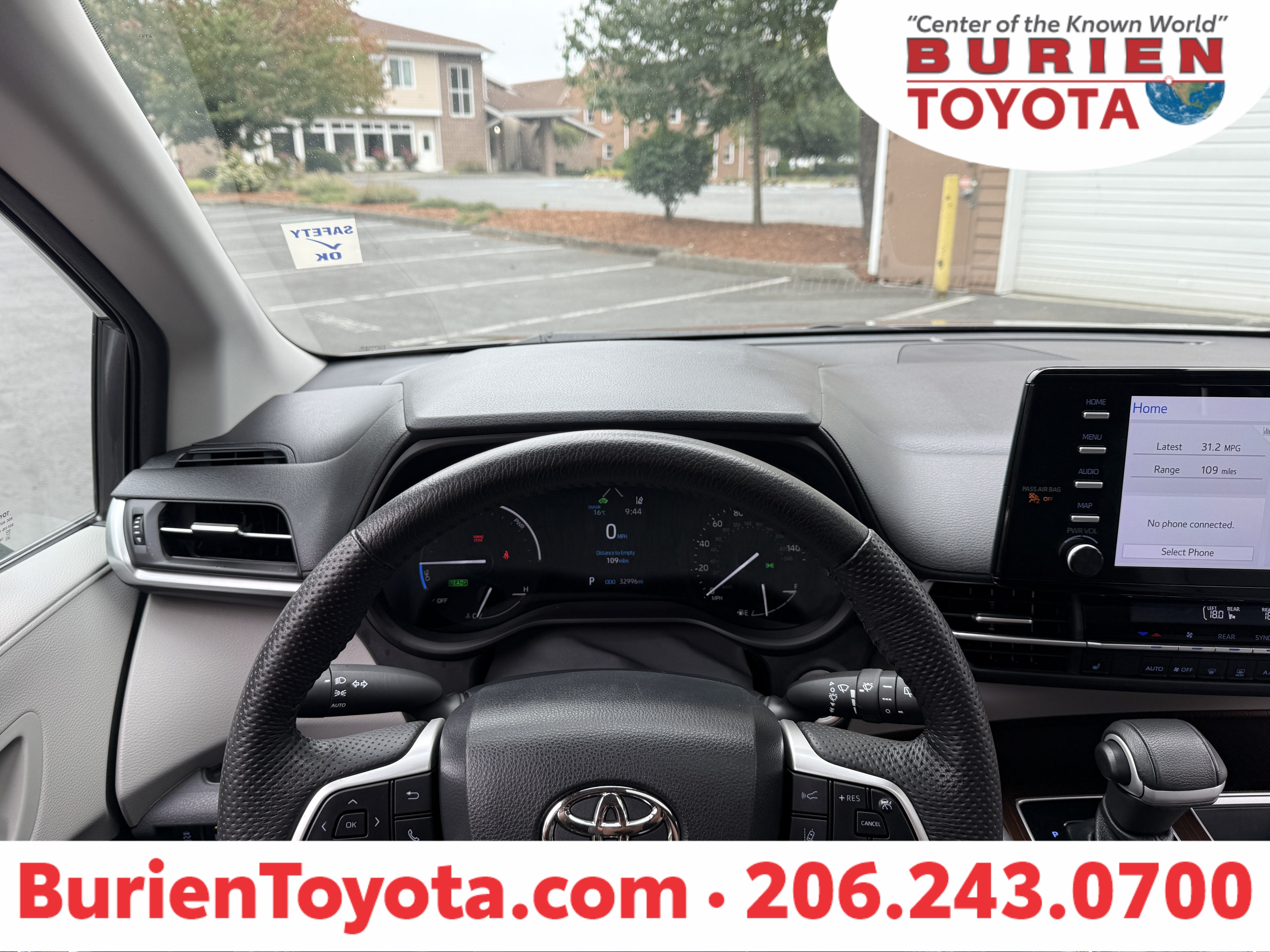 2023 Toyota Sienna XLE 8-Passenger