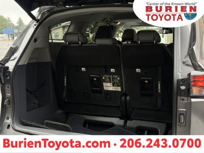 2023 Toyota Sienna XLE 8-Passenger