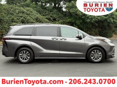 2023 Toyota Sienna XLE 8-Passenger