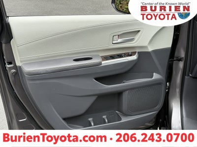 2023 Toyota Sienna XLE 8-Passenger