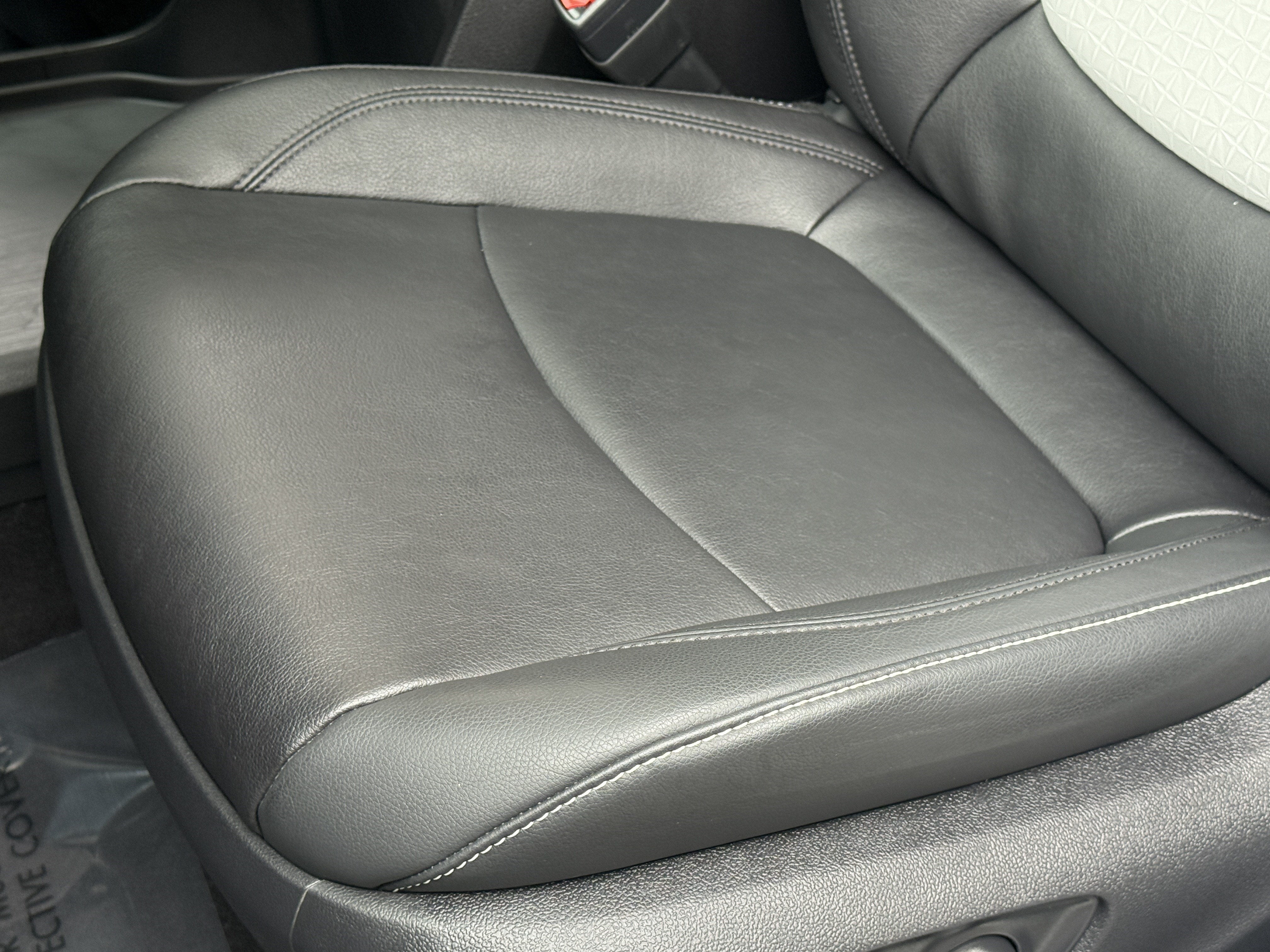 2025 Toyota Sienna XLE 8-Passenger