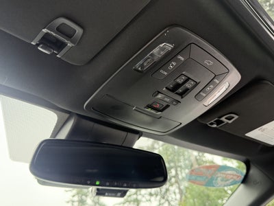 2025 Toyota Sienna XLE 8-Passenger