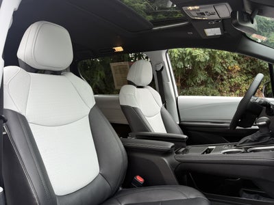 2025 Toyota Sienna XLE 8-Passenger