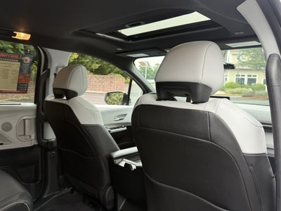 2025 Toyota Sienna XLE 8-Passenger