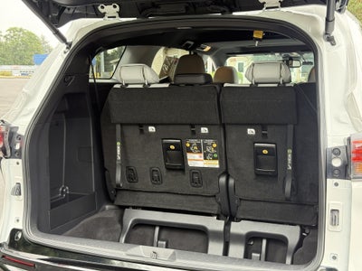 2025 Toyota Sienna XLE 8-Passenger