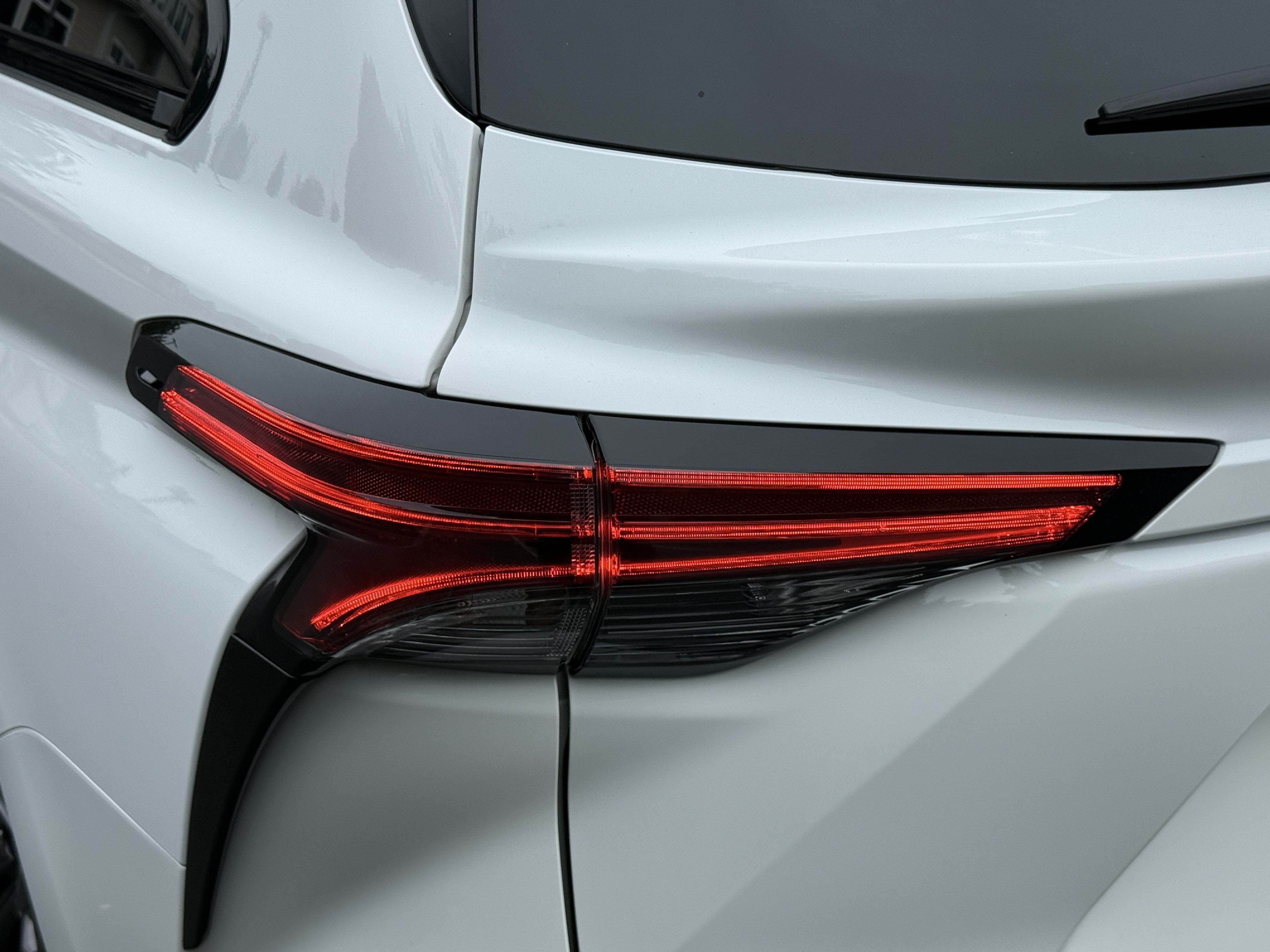 2025 Toyota Sienna XLE 8-Passenger