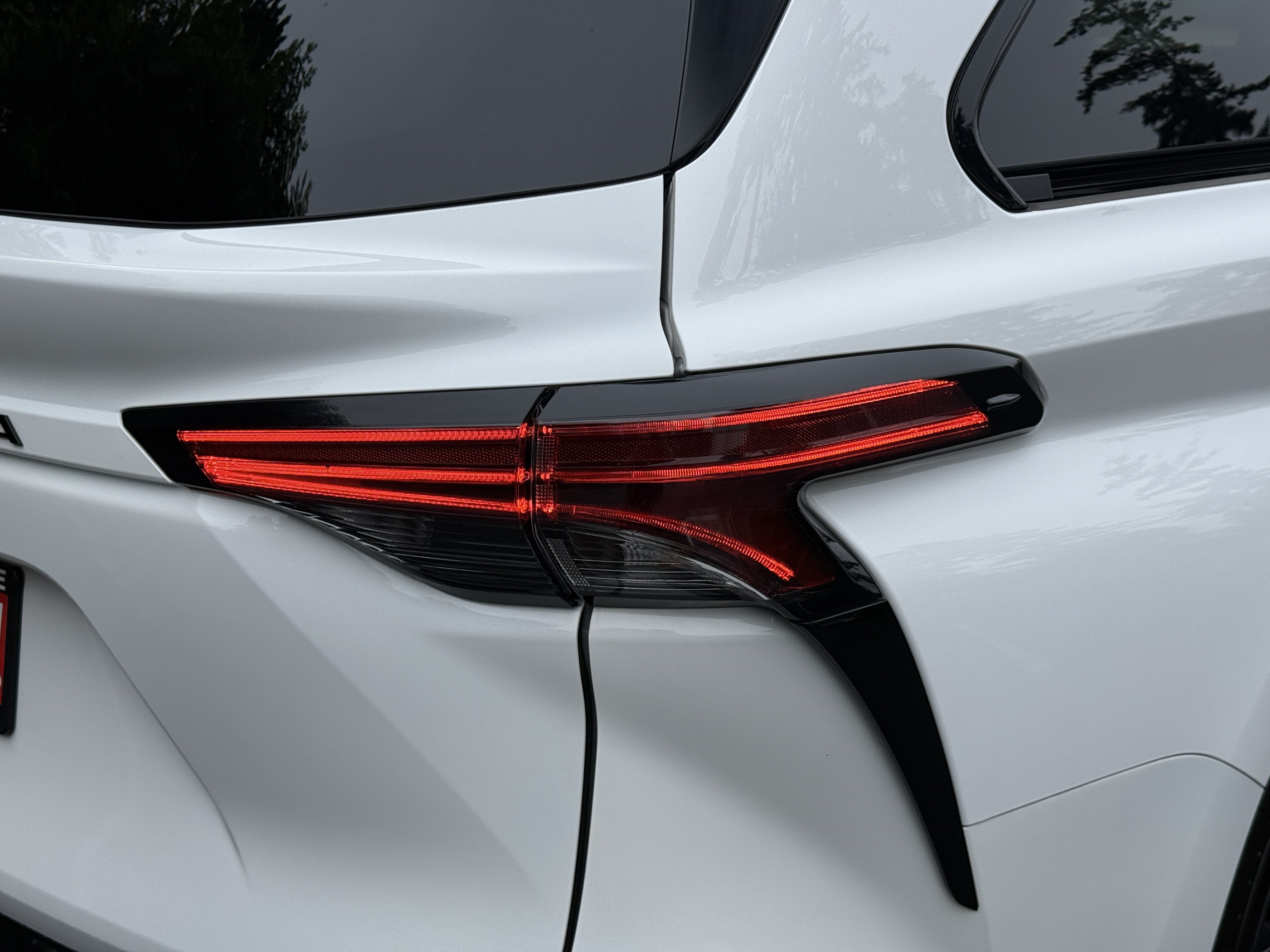 2025 Toyota Sienna XLE 8-Passenger