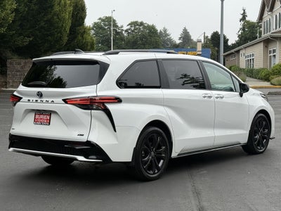 2025 Toyota Sienna XLE 8-Passenger