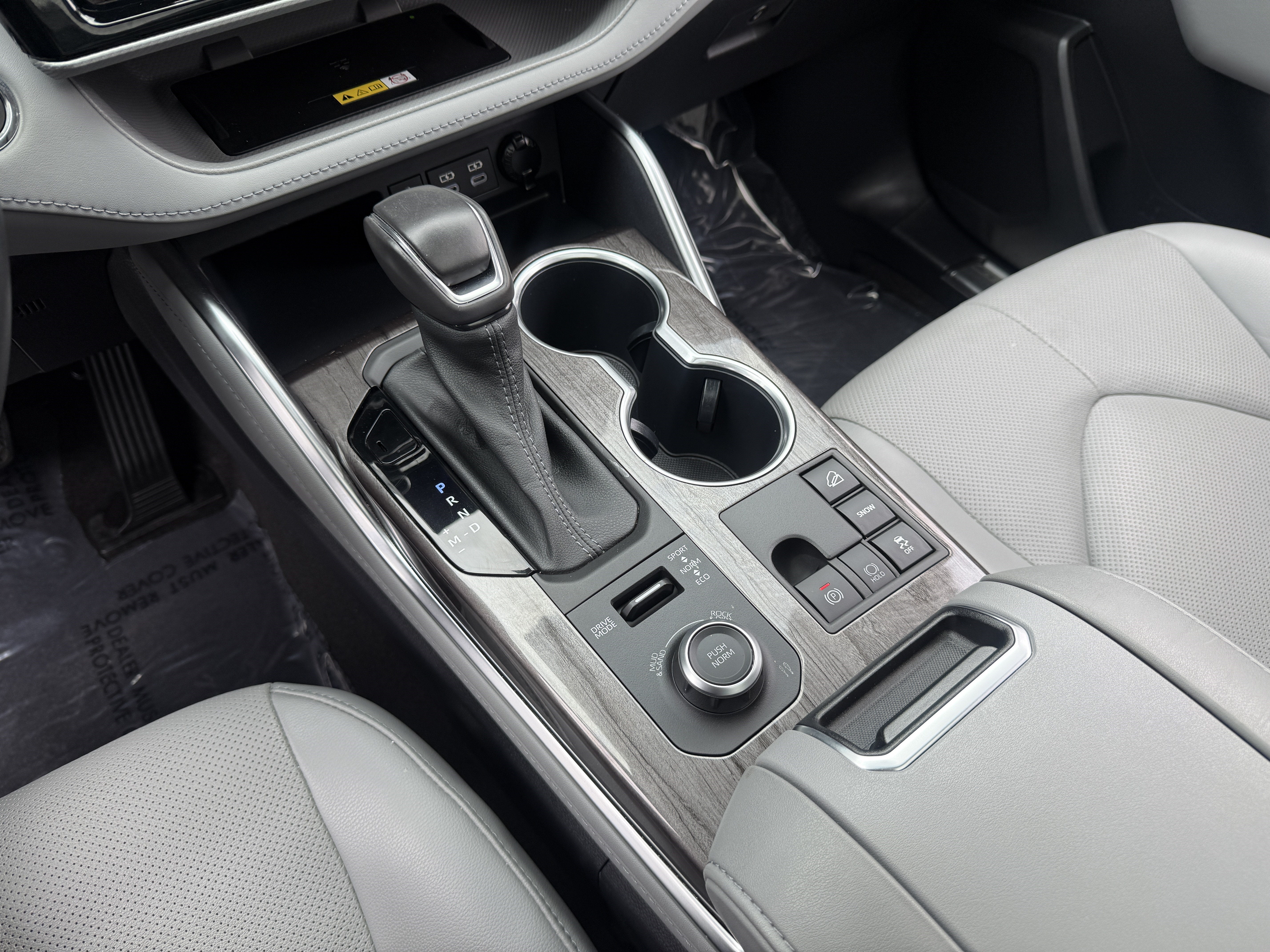 2023 Toyota Highlander Platinum