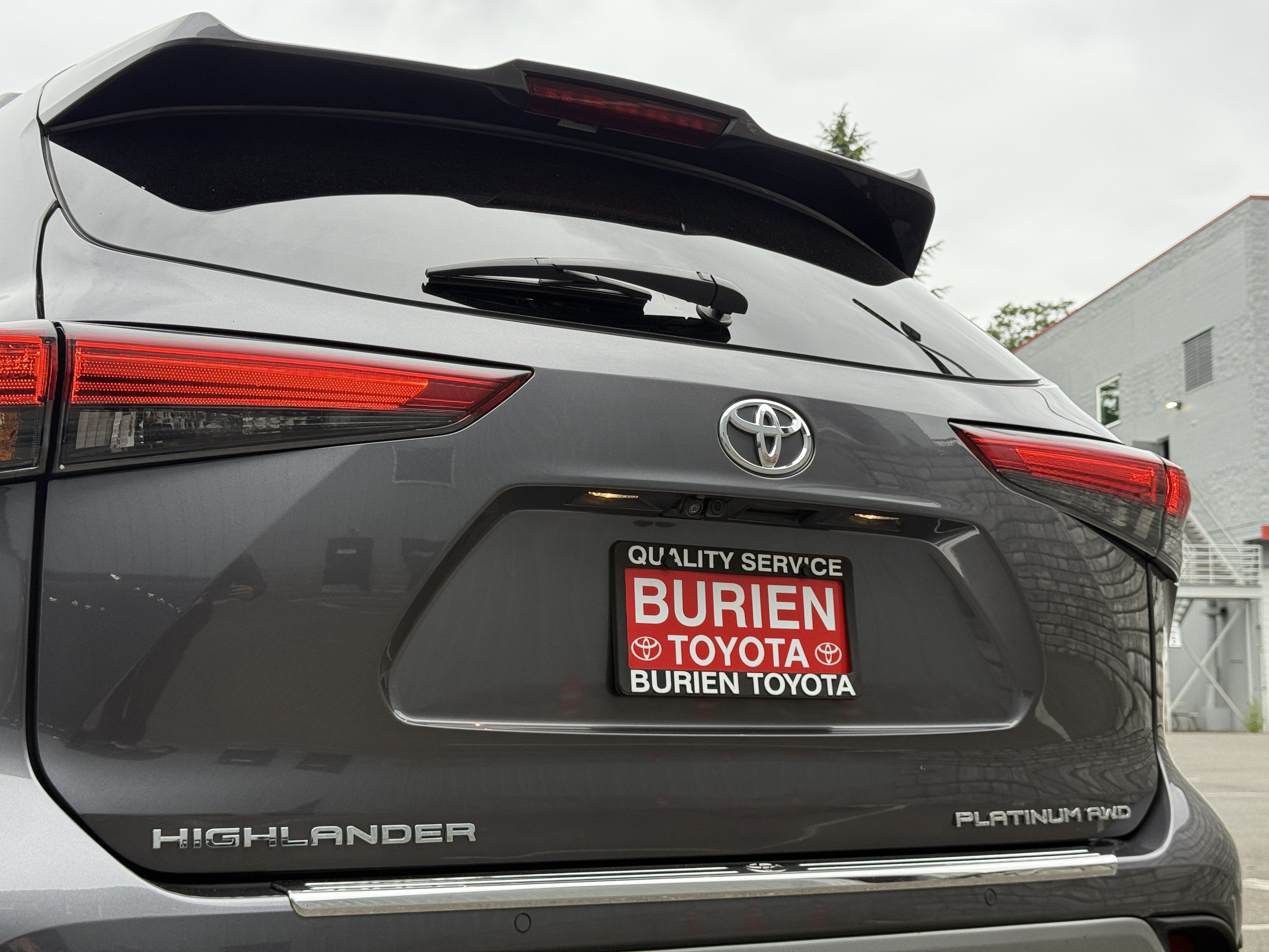 2023 Toyota Highlander Platinum