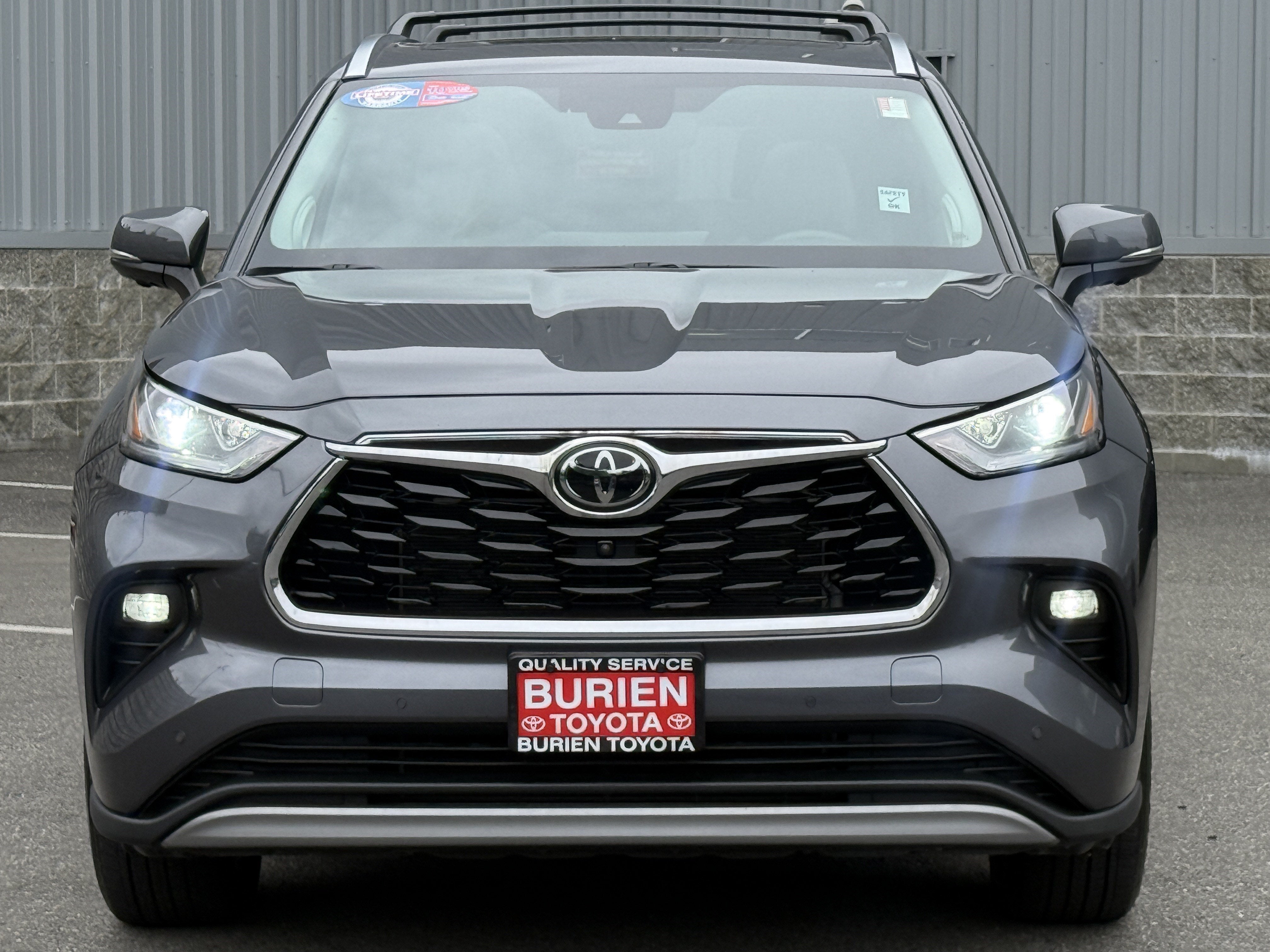 2023 Toyota Highlander Platinum