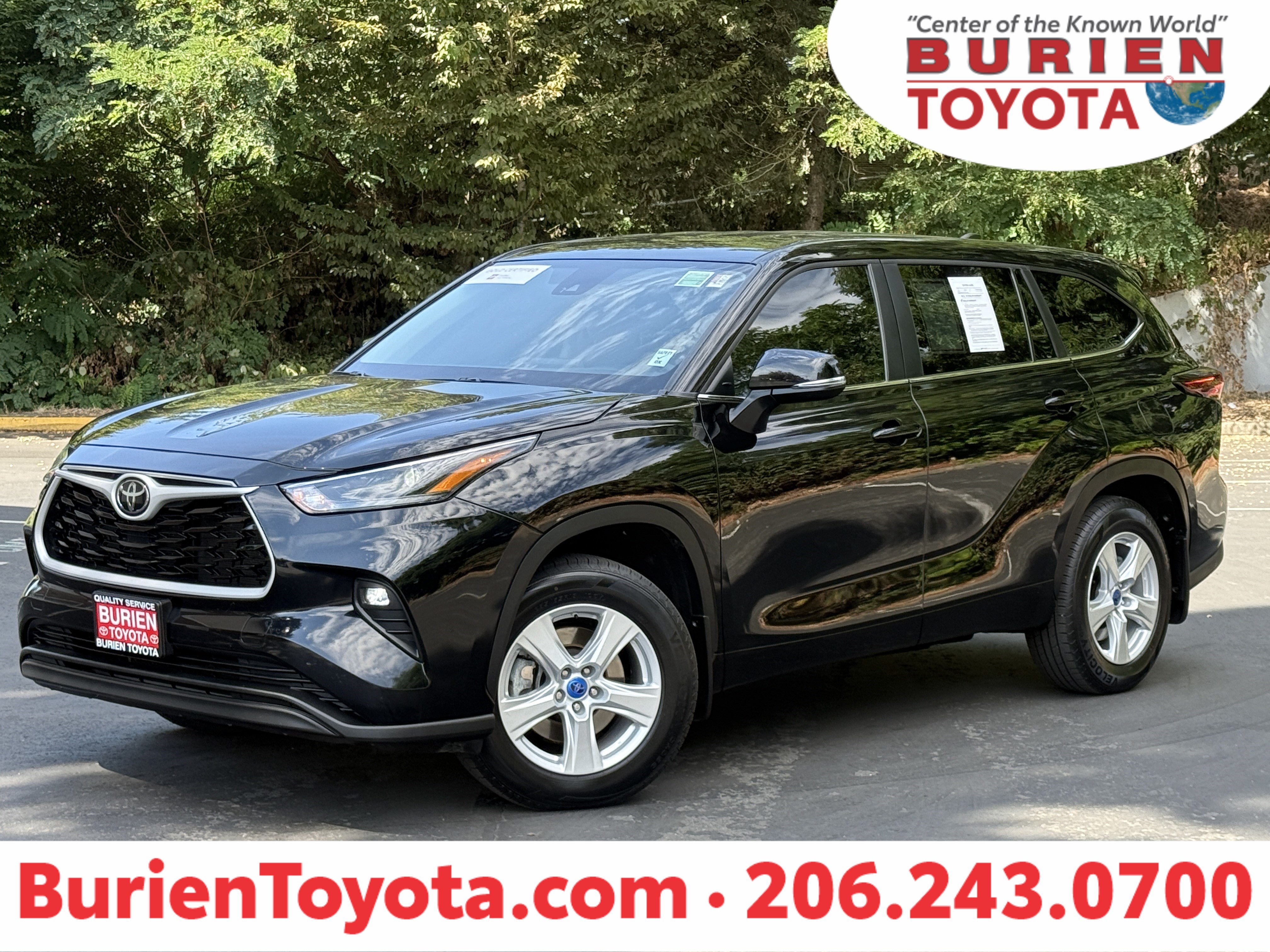 2024 Toyota Highlander LE