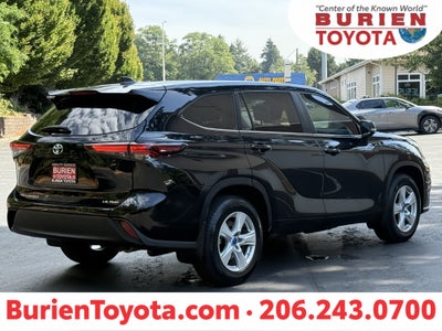 2024 Toyota Highlander LE