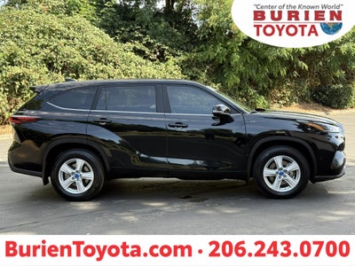 2024 Toyota Highlander LE
