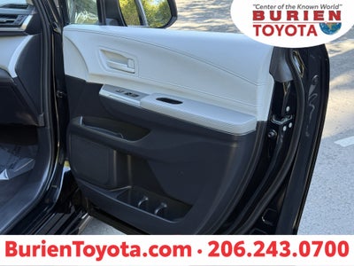 2025 Toyota Sienna LE