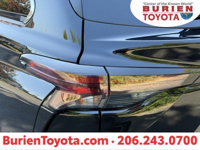 2025 Toyota Sienna LE
