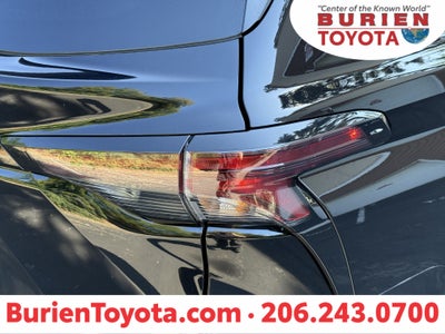 2025 Toyota Sienna LE