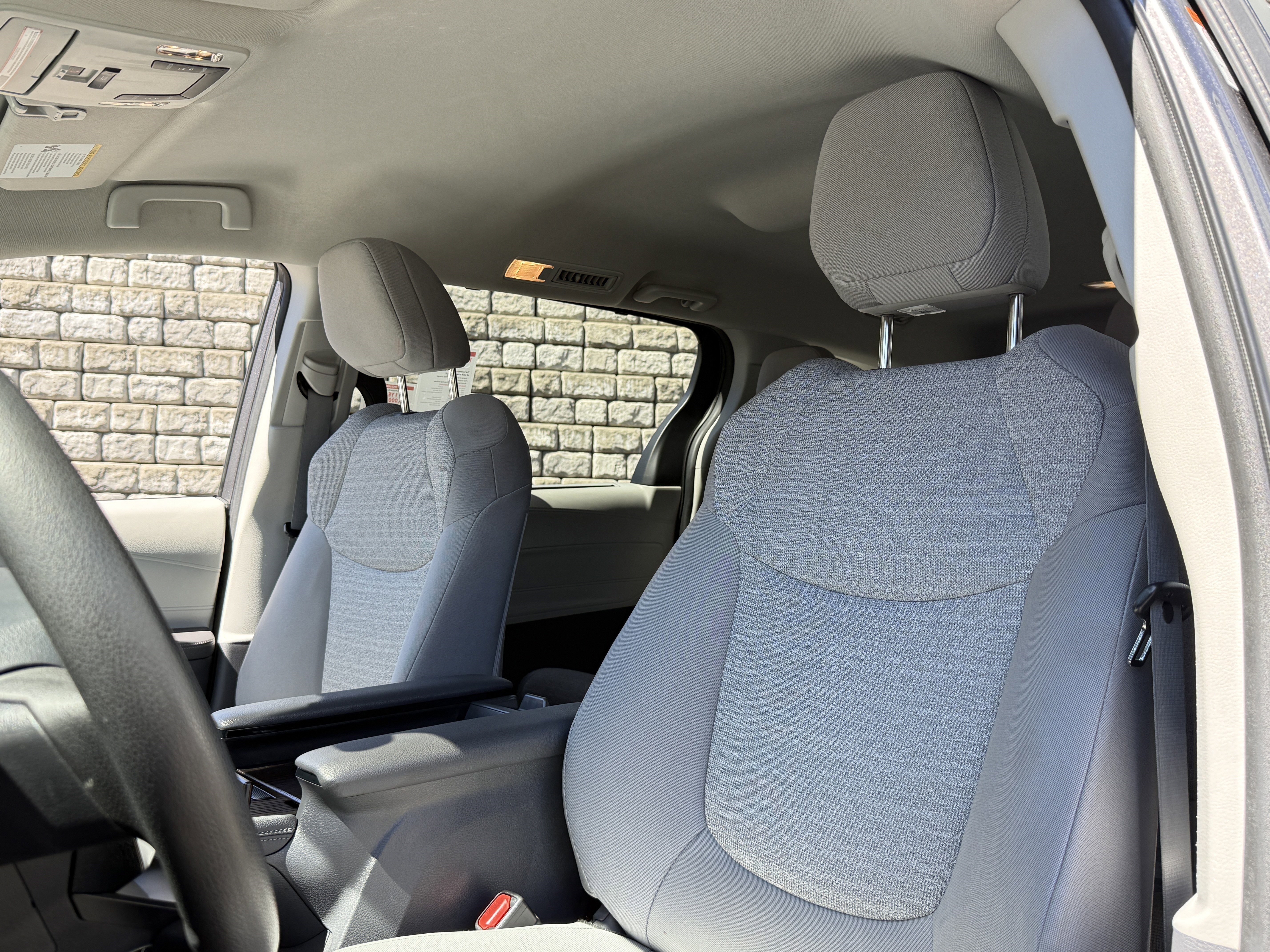 2021 Toyota Sienna LE 8-Passenger