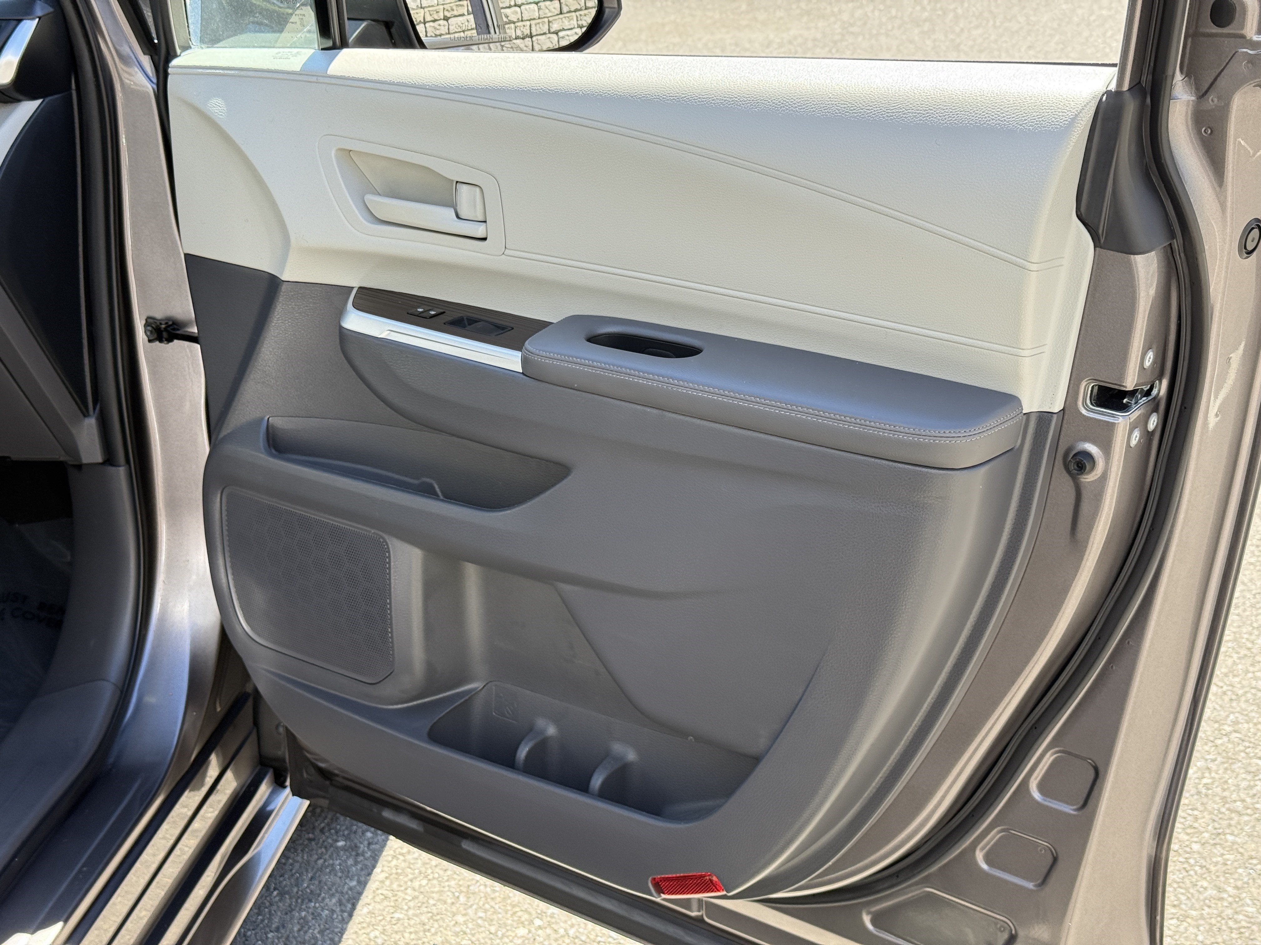 2021 Toyota Sienna LE 8-Passenger